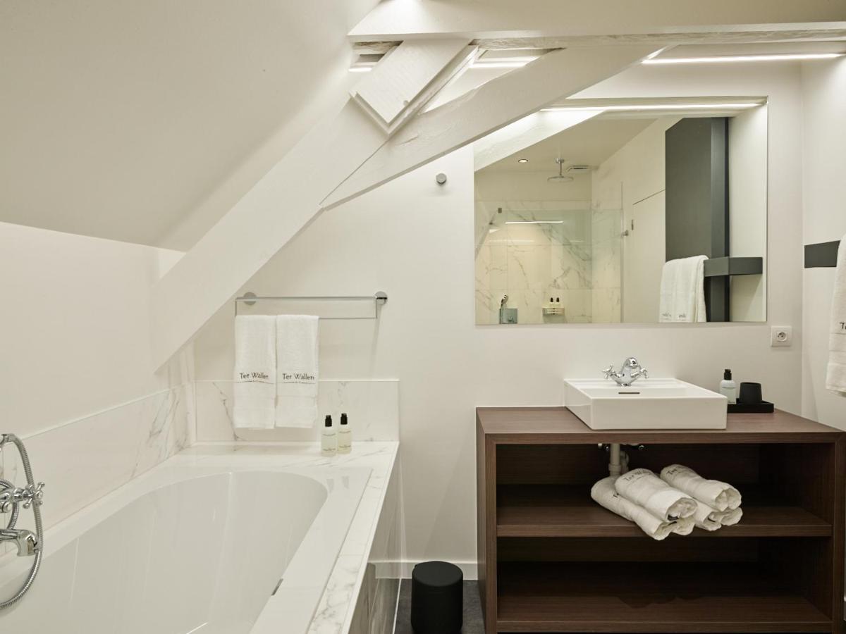 Boutique Hotel Ter Wallen อิเซเคม ภายนอก รูปภาพ
